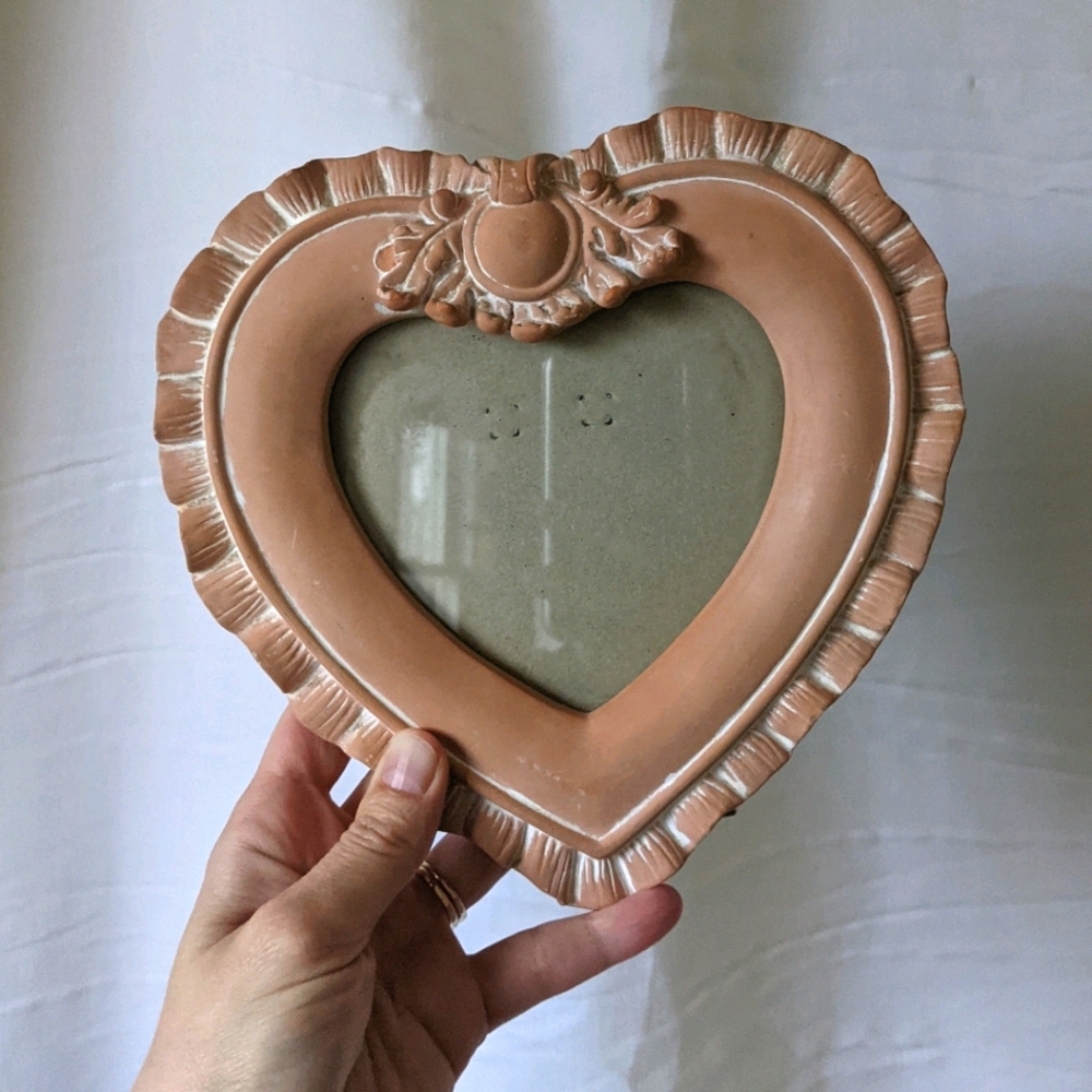 TERRACOTTA HEART PICTURE FRAME